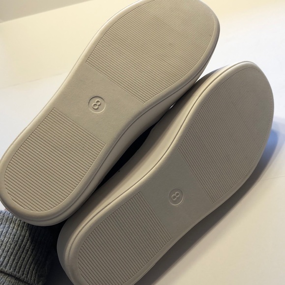 Women’s Green Camo Platform Sneakers - Picture 6 of 6